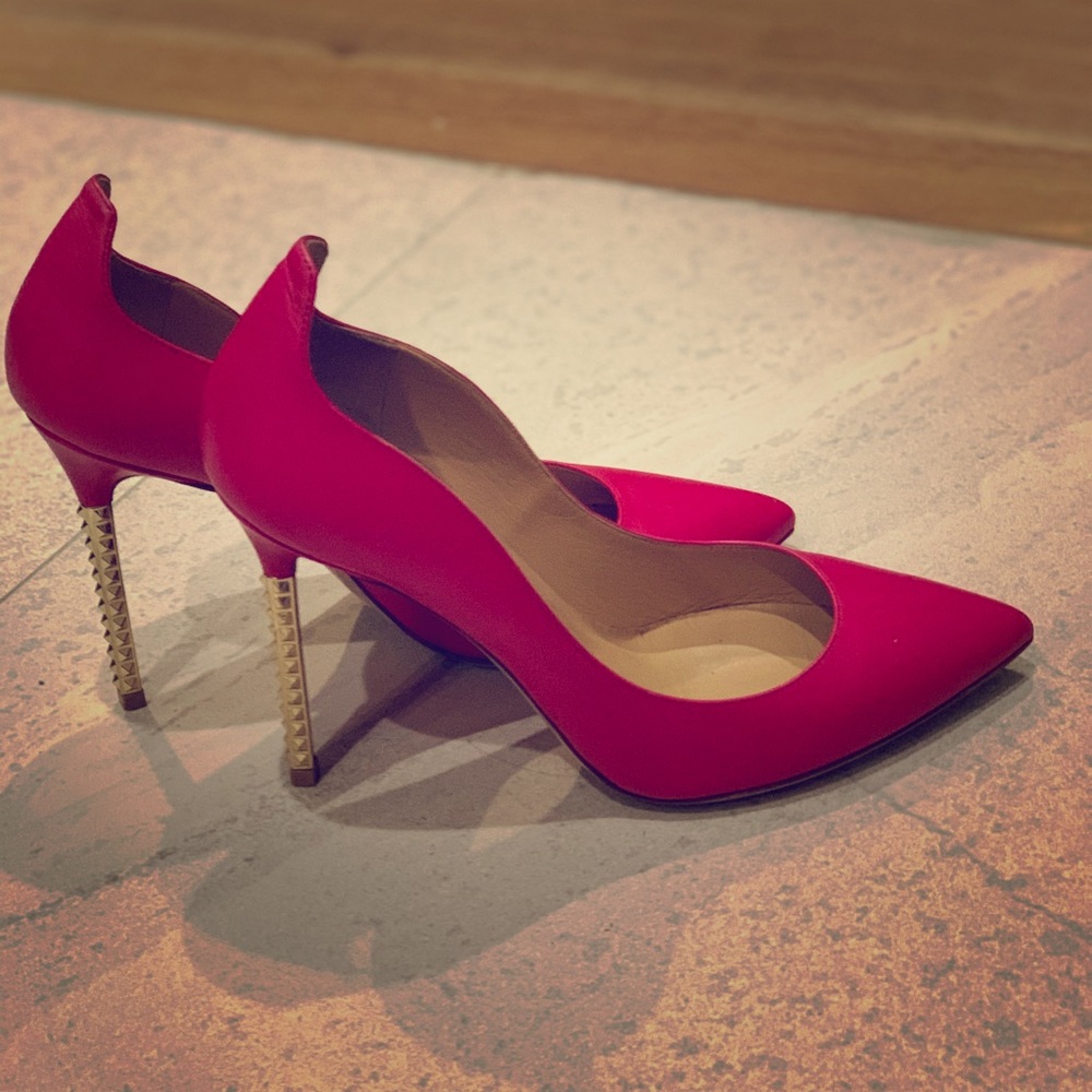 Beautiful Valentino Heels, size 6